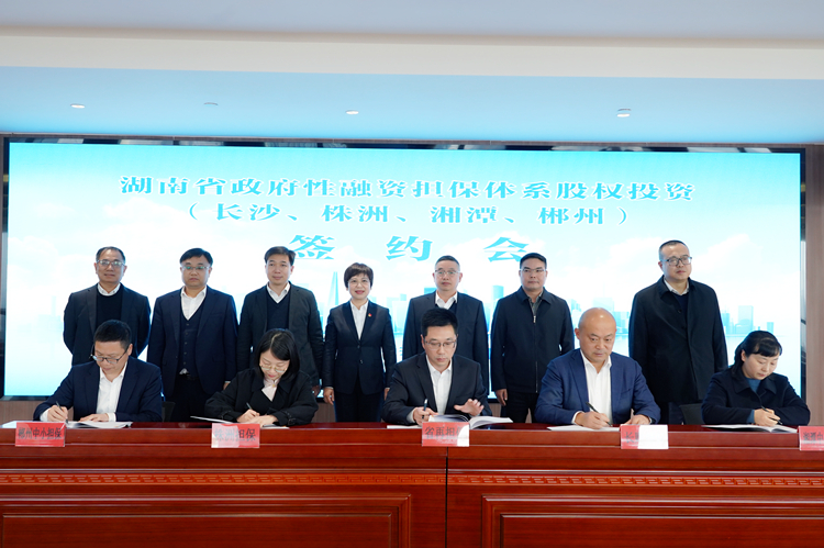 DSC02640_¸±±¾1.jpg DSC02640_¸±±¾1.jpg